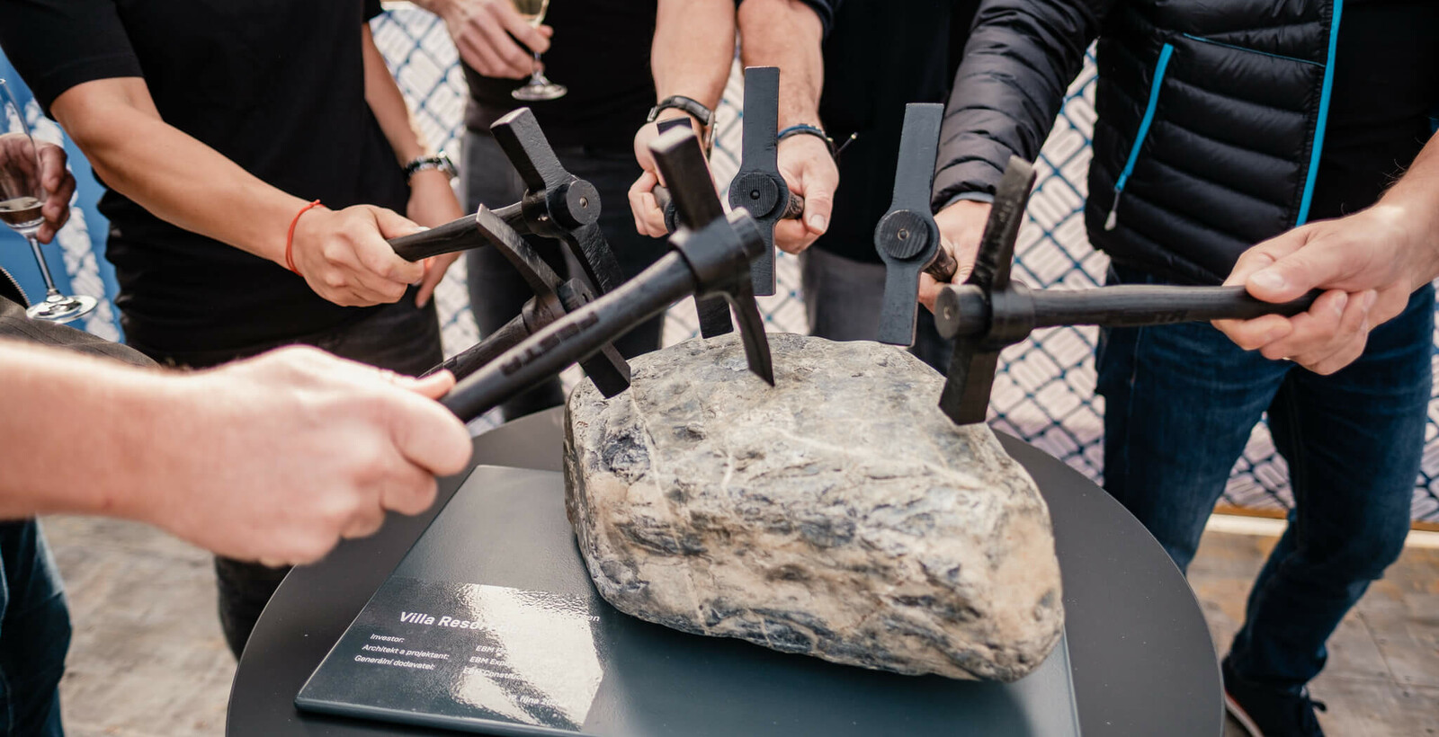 Poklepání základního kamene