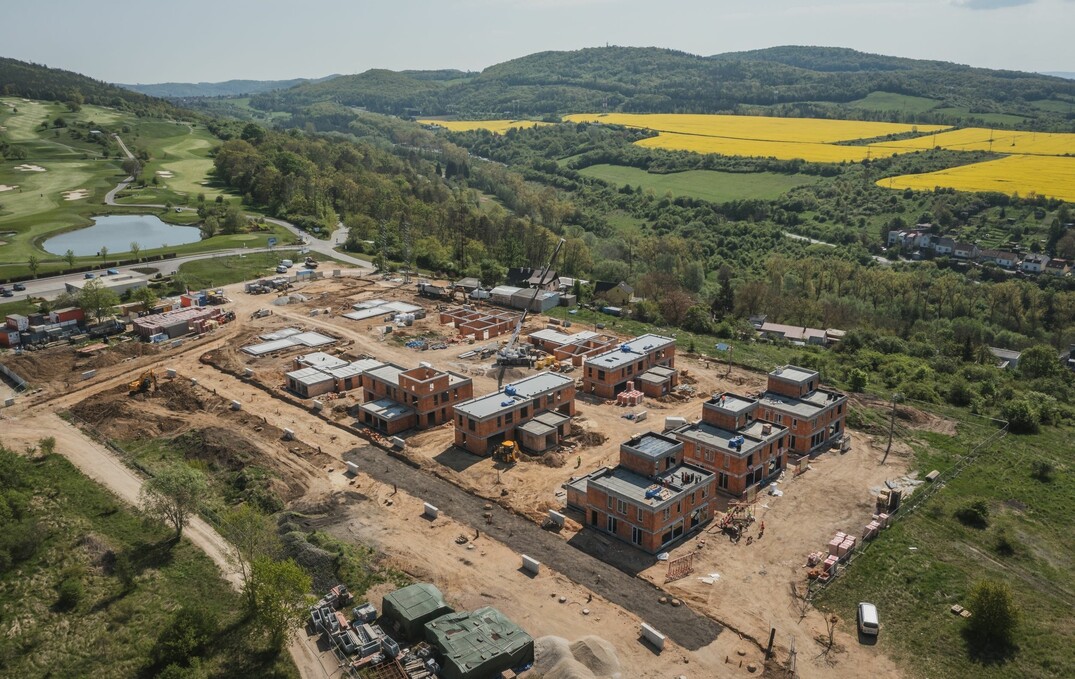 Zahájili jsme stavbu II. etapy projektu Villa Resort Beroun